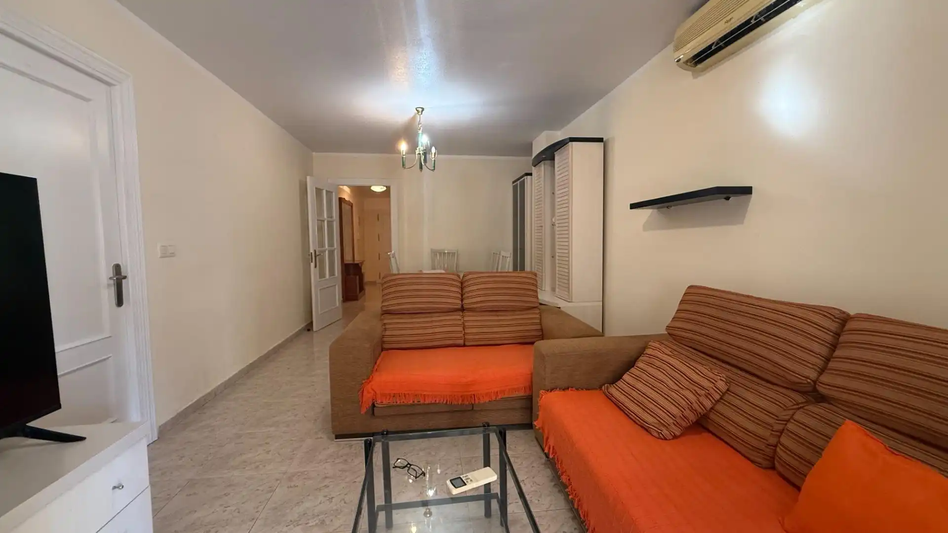 Sala de estar de Piso de alquiler en Águilas con Aire acondicionado, Trastero y Amueblado
