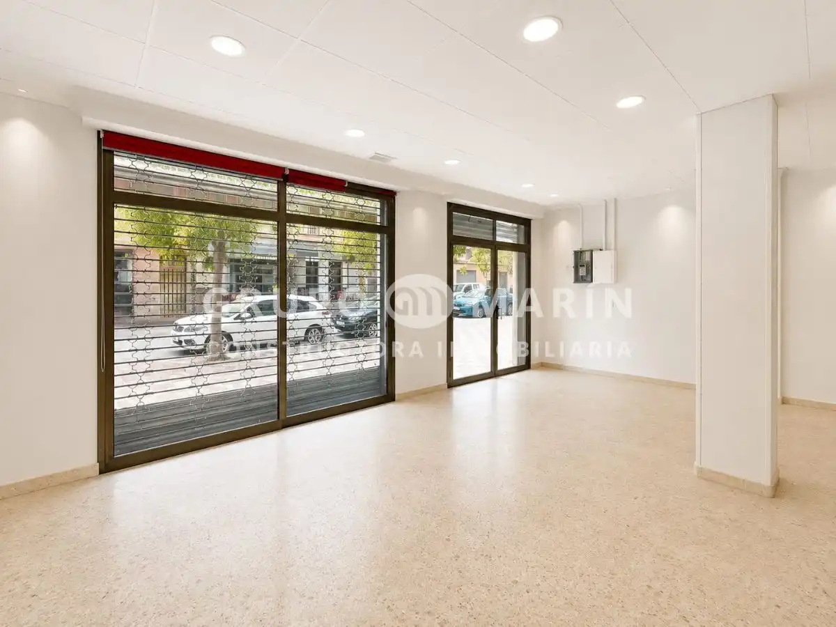 Local comercial en venda a Josep Trueta, imagen 9