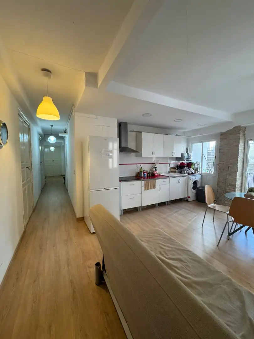Küche von Wohnung zur untervermieten in Valencia mit Möbliert, Ofen und Waschmaschine