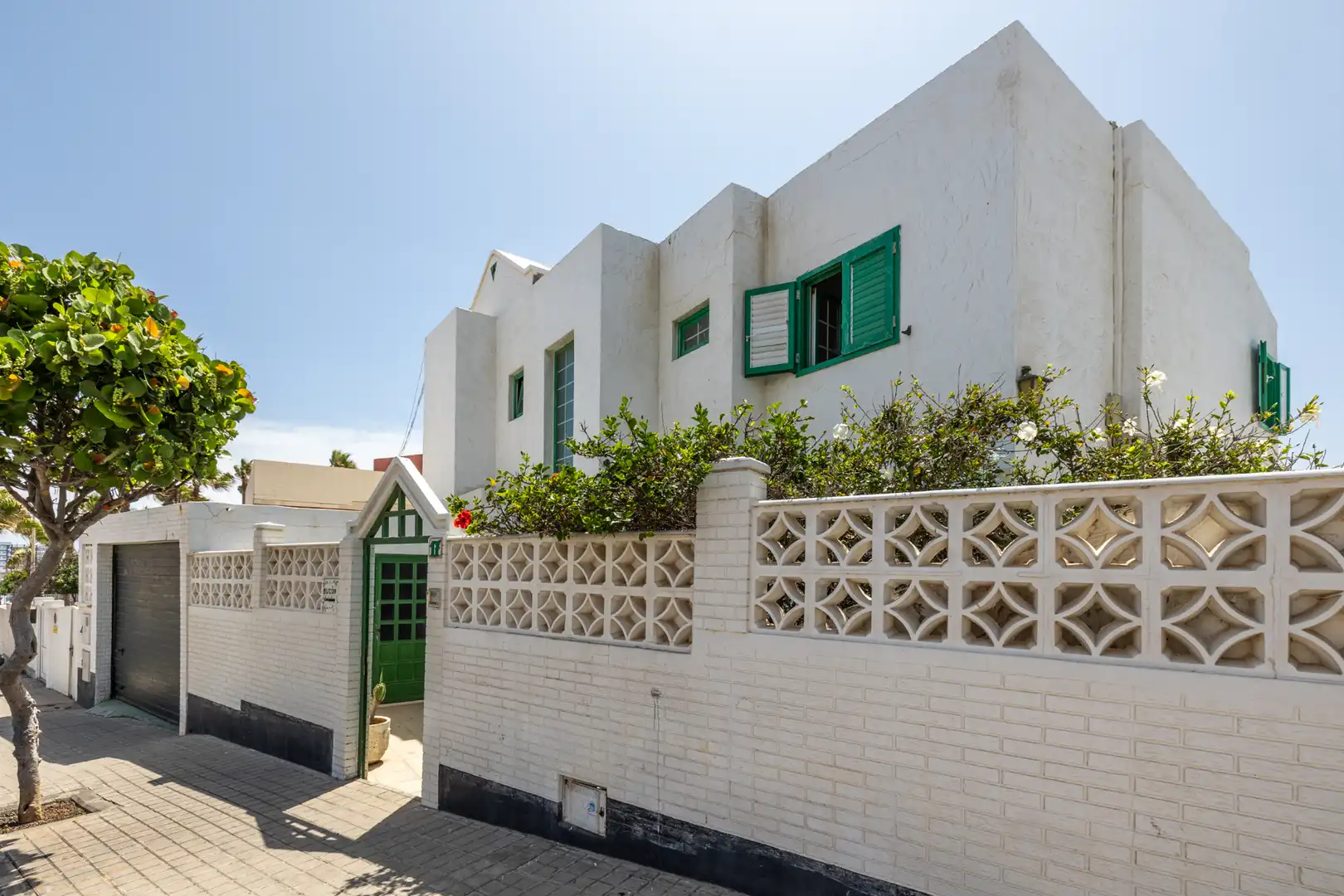 Exterior view of Houses for sale in Telde  with Private garden, Terrace and Storage room