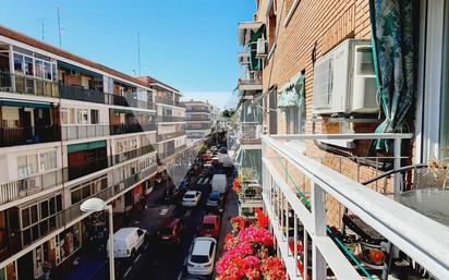 Exterior view of Flat for sale in  Madrid Capital  with Air Conditioner, Heating and Parquet flooring