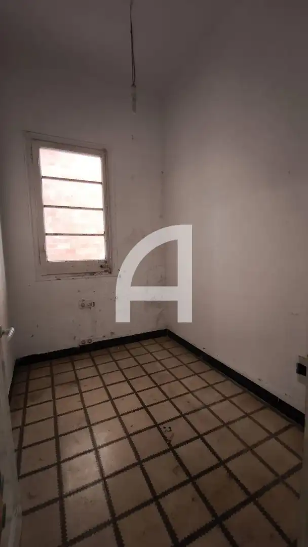 Flat with terrace for sale in Maragall, imagen 4