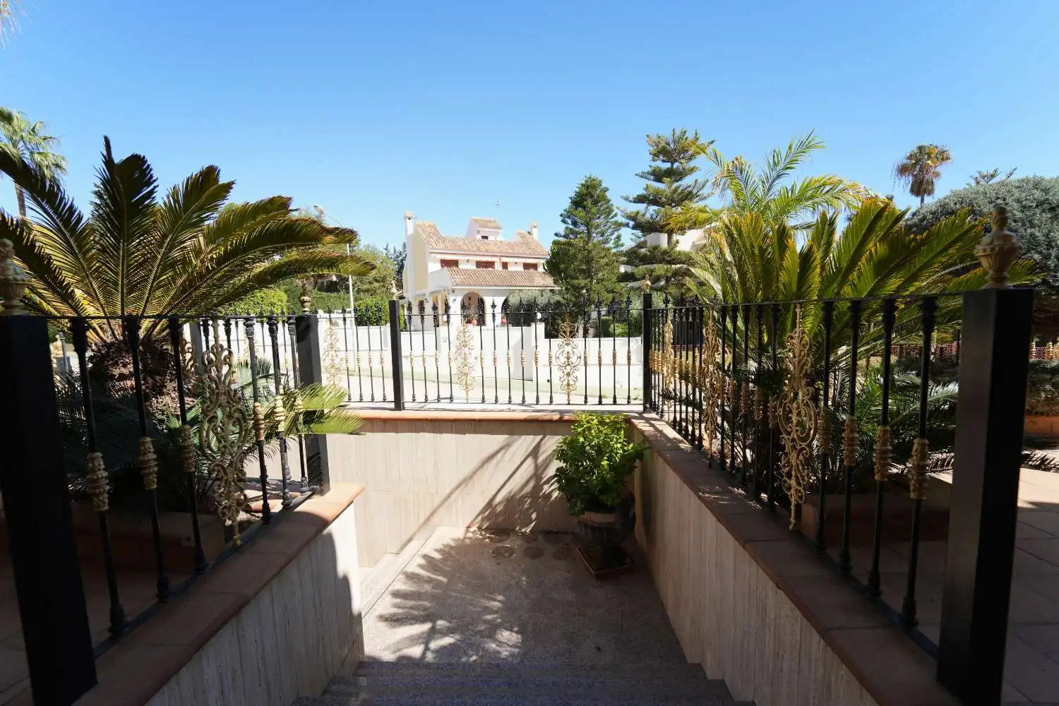 Jardí de Casa o xalet en venda en Orihuela amb Aire condicionat, Calefacció i Terrassa