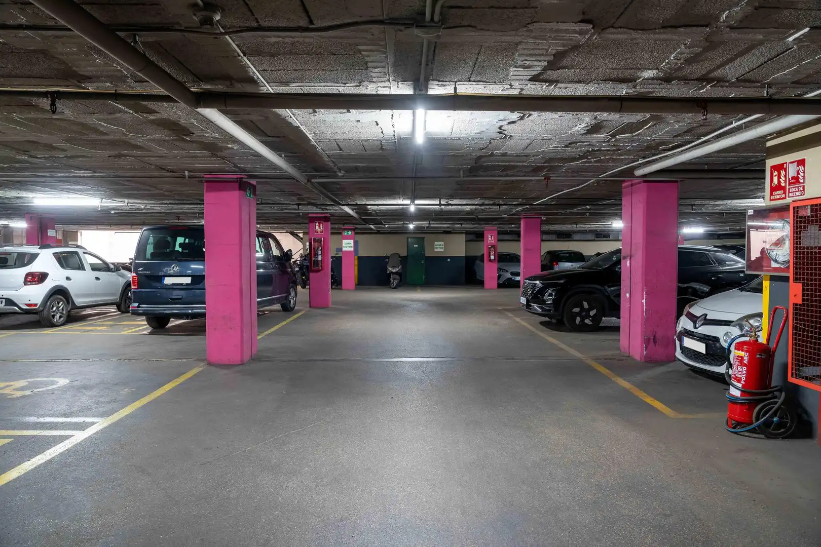 Parking of Garage for rent in Barcelona
