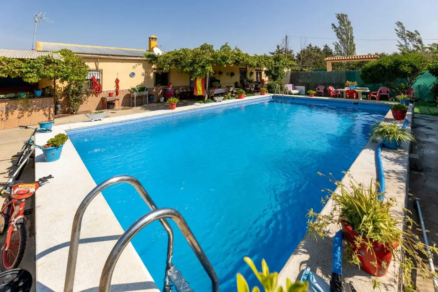 Piscina de Finca rústica en venta en Alhama de Granada con Aire acondicionado, Jardín privado y Terraza