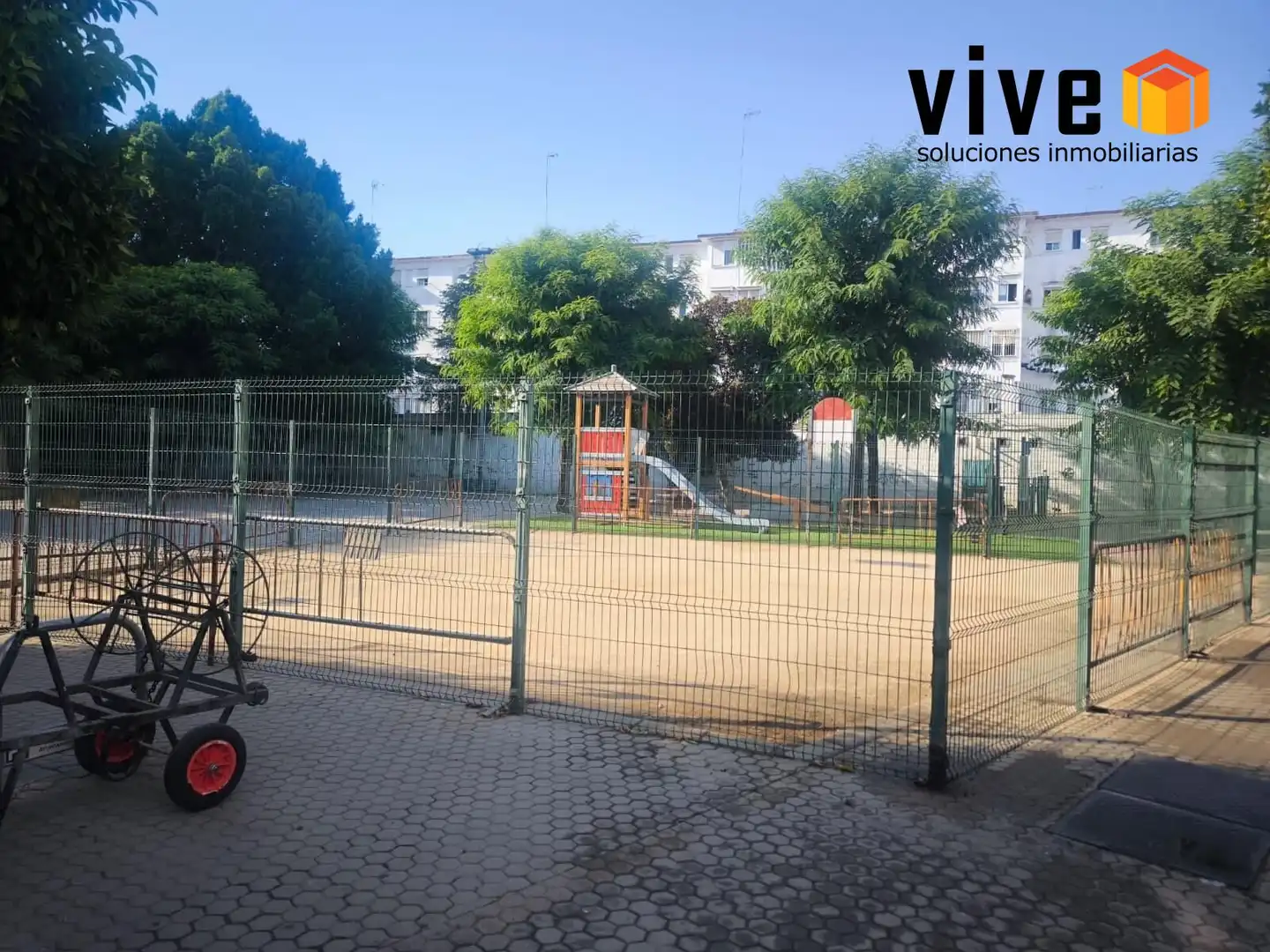 Parking of Flat for sale in Sevilla  with Air Conditioner and Heating