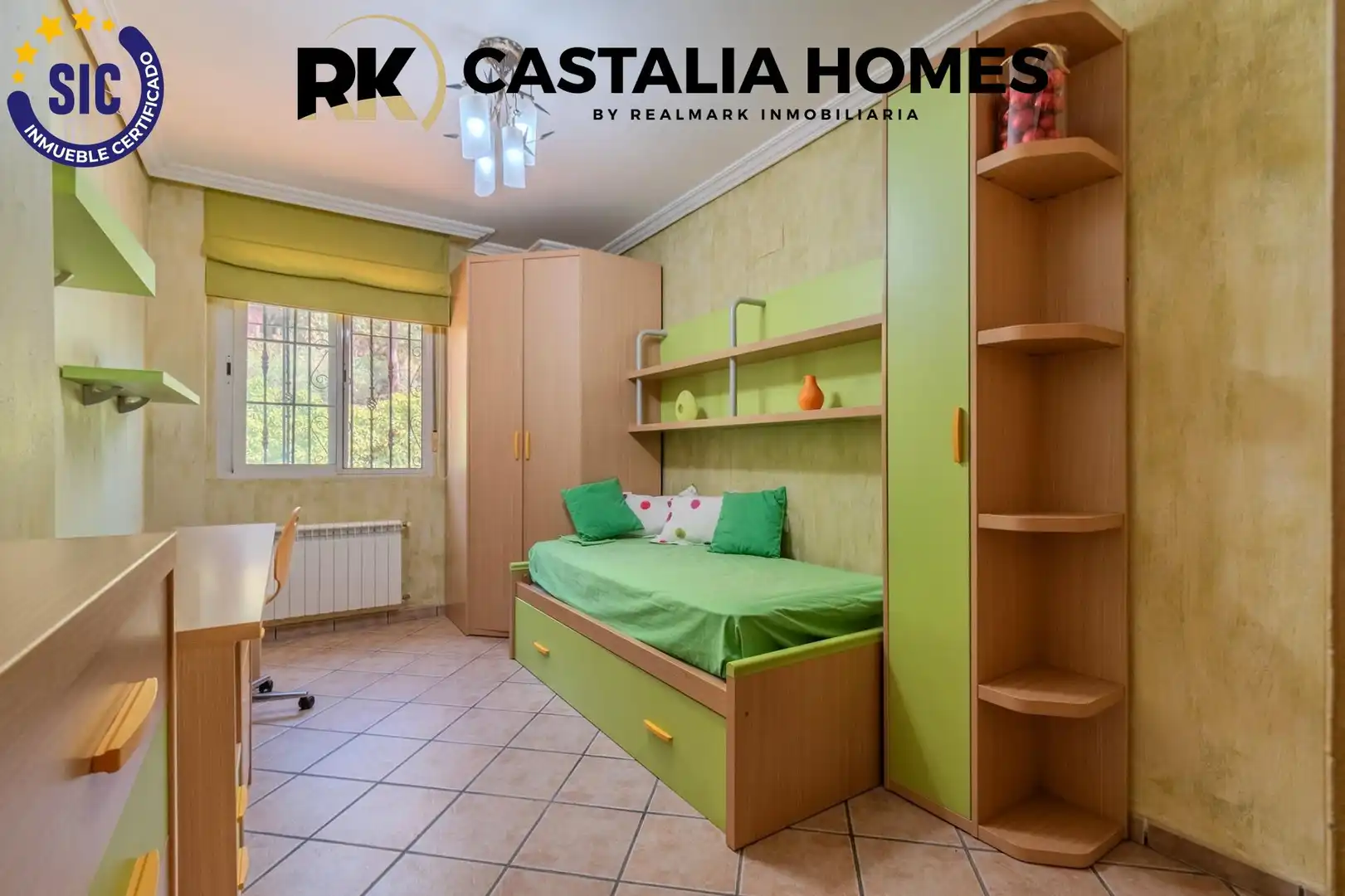 Dormitori de Casa o xalet en venda en Borriol amb Aire condicionat, Calefacció i Jardí privat