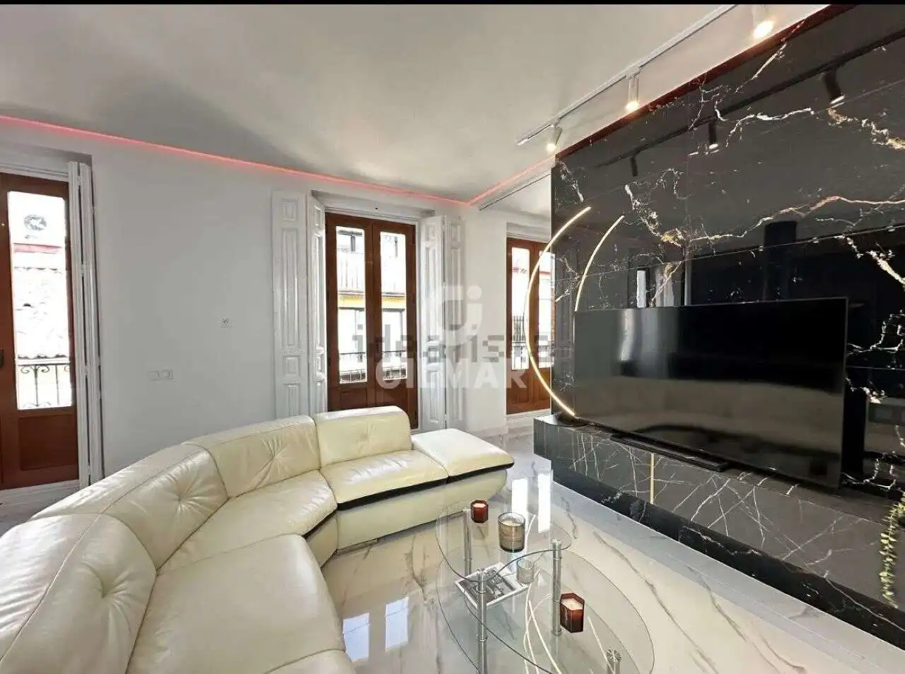 Sala de estar de Piso en venta en Madrid con Calefacción, Trastero y Amueblado