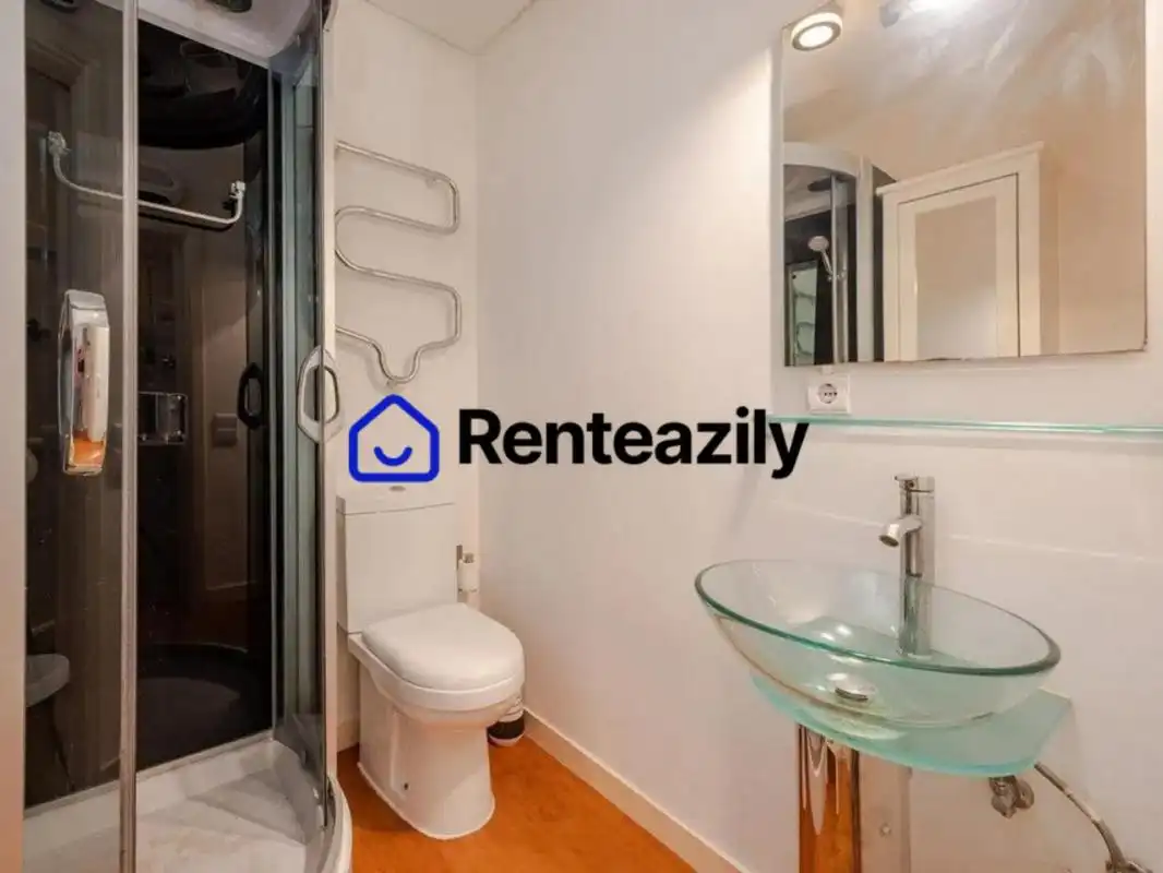 Baño de Apartamento de alquiler en Madrid con Aire acondicionado, Amueblado y Se aceptan mascotas