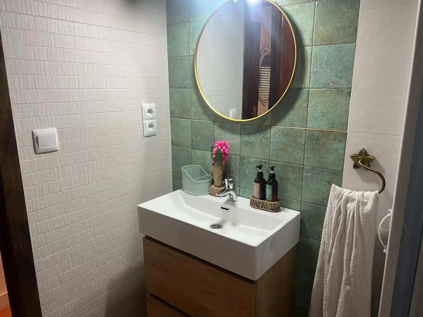 Bathroom of Flat for rent in Sevilla