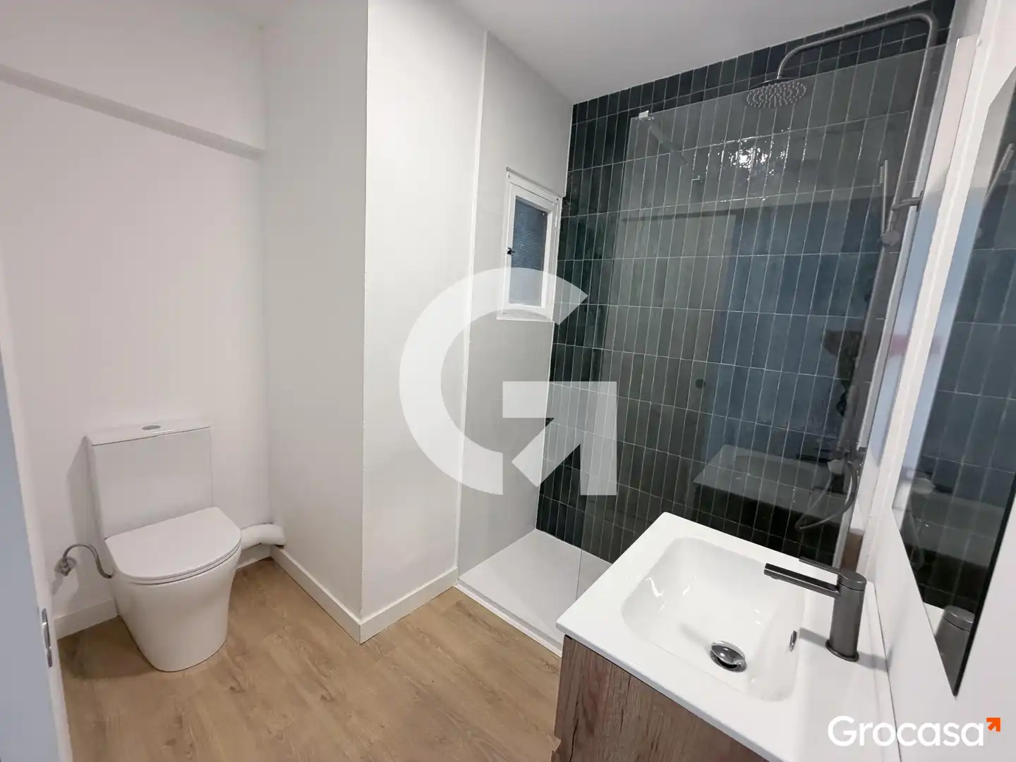Bathroom of Flat for sale in Badalona  with Balcony