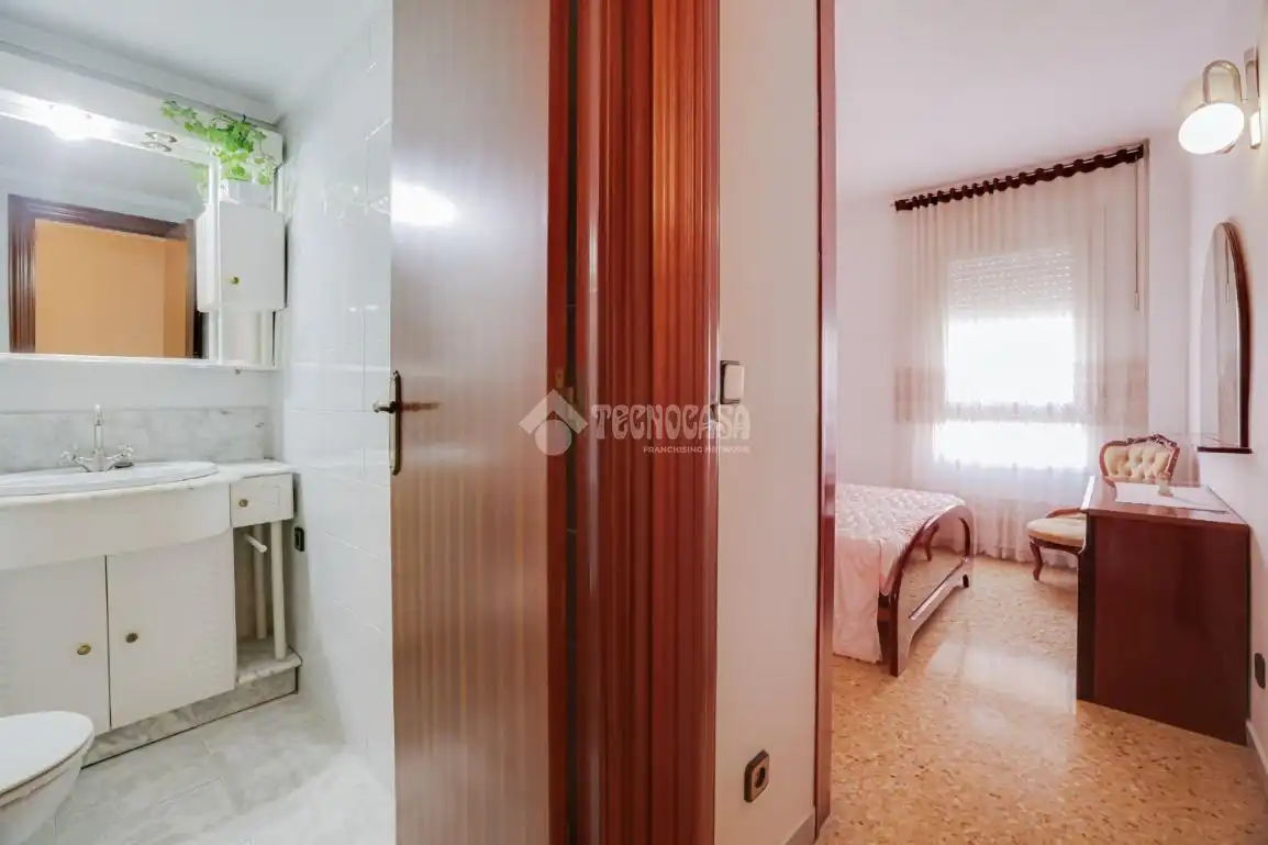 Habitación de Piso en venta en Montcada i Reixac con Balcón
