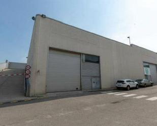 Vista exterior de Nau industrial en venda en Terrassa