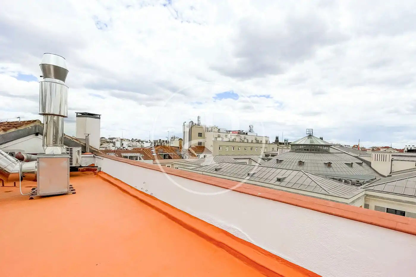 Terrassa de Pis en venda en Madrid amb Aire condicionat, Calefacció i Balcó