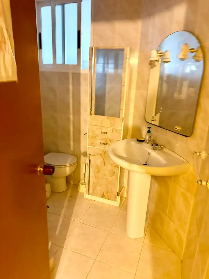 Baño de Edificio en venta en A Laracha  