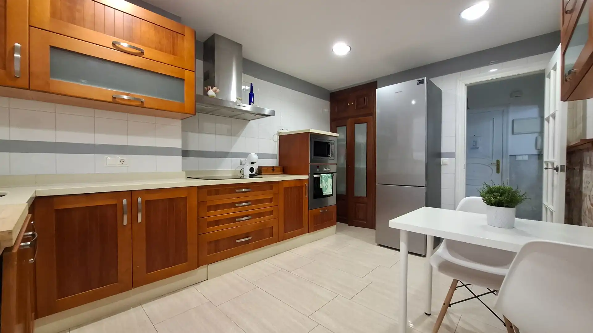 Küche von Wohnung zur Miete in Córdoba mit Klimaanlage, Heizung und Möbliert
