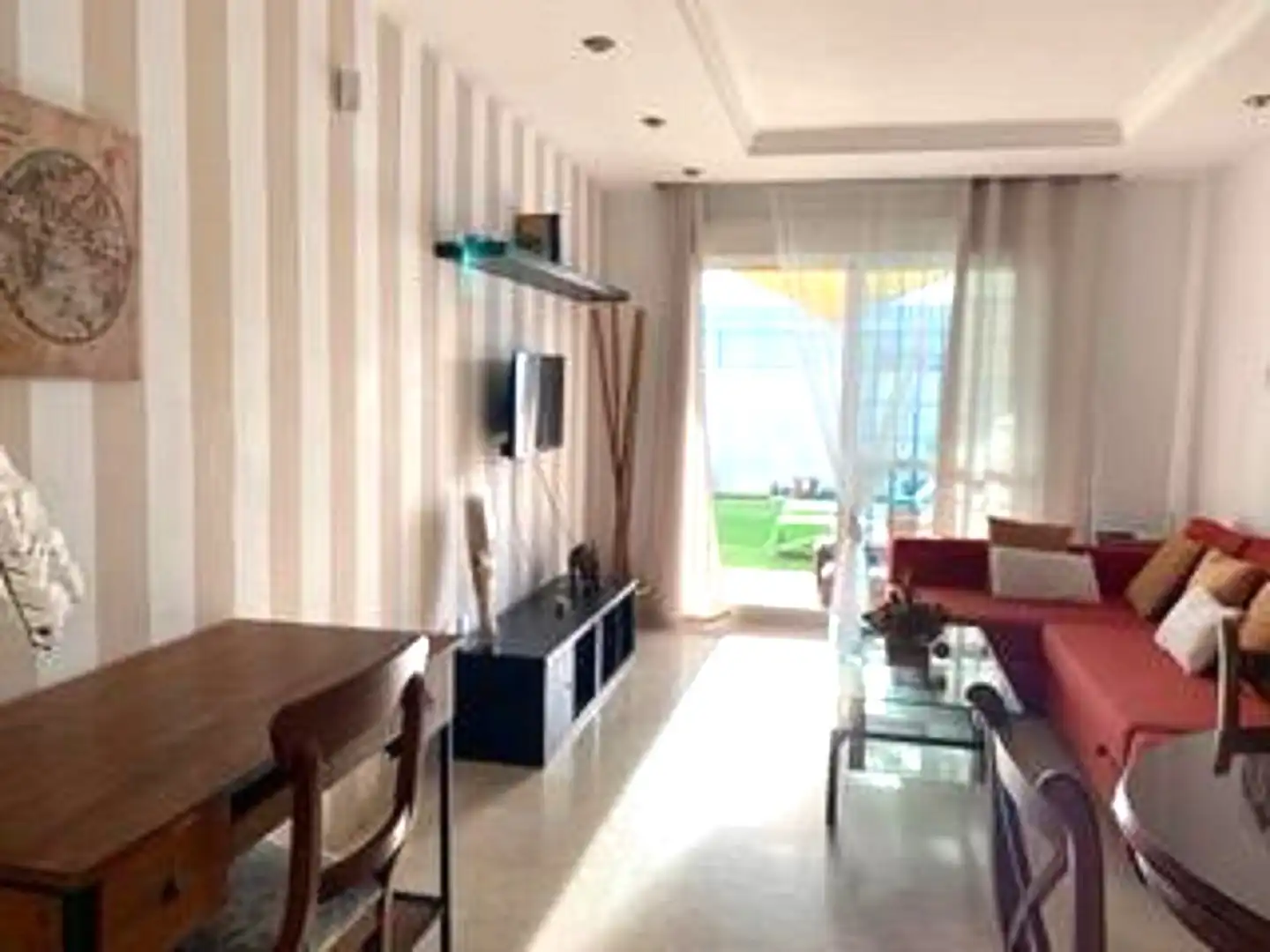 Apartamento con piscina en venta en Calahonda, imagen 4