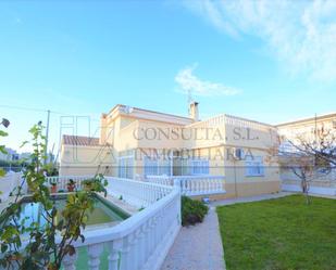 Exterior view of House or chalet for sale in Vinaròs  with Air Conditioner, Heating and Private garden