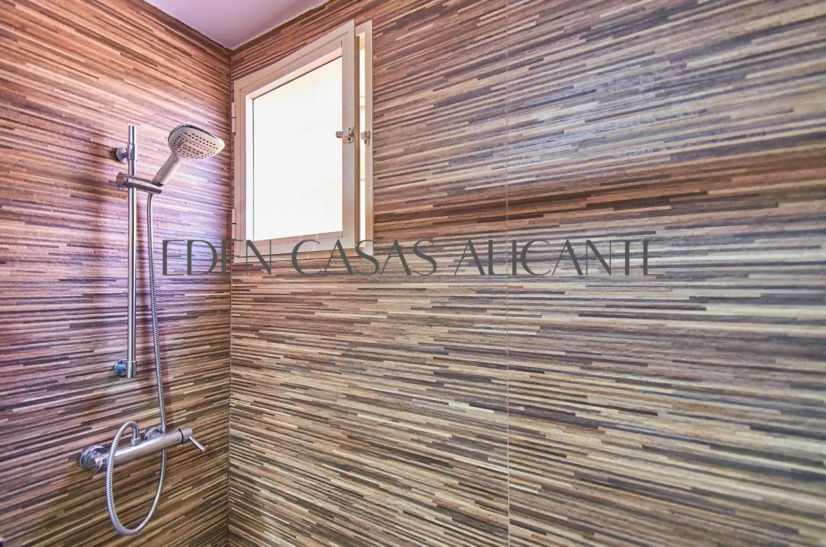 Bathroom of Flat for sale in El Campello  with Air Conditioner, Heating and Private garden