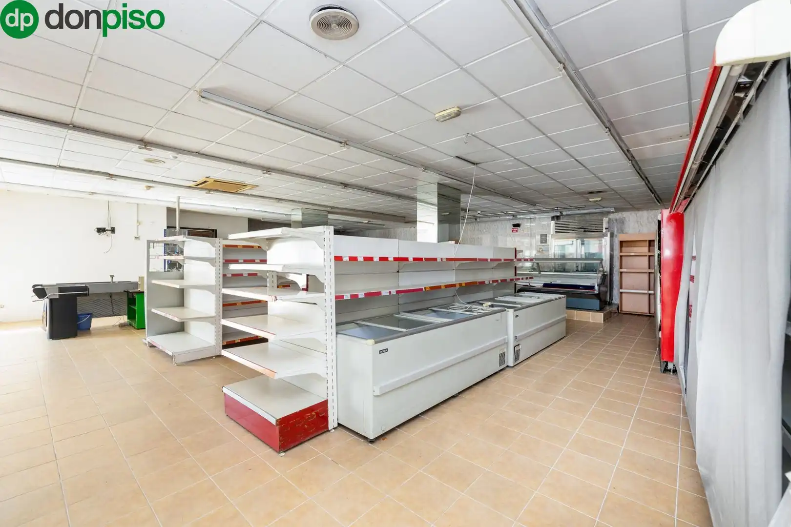 Locale commerciale in vendita a Avenida de Carmen Morcillo, imagen 9