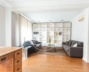 Living room of Flat to rent in  Barcelona Capital  with Air Conditioner and Heating