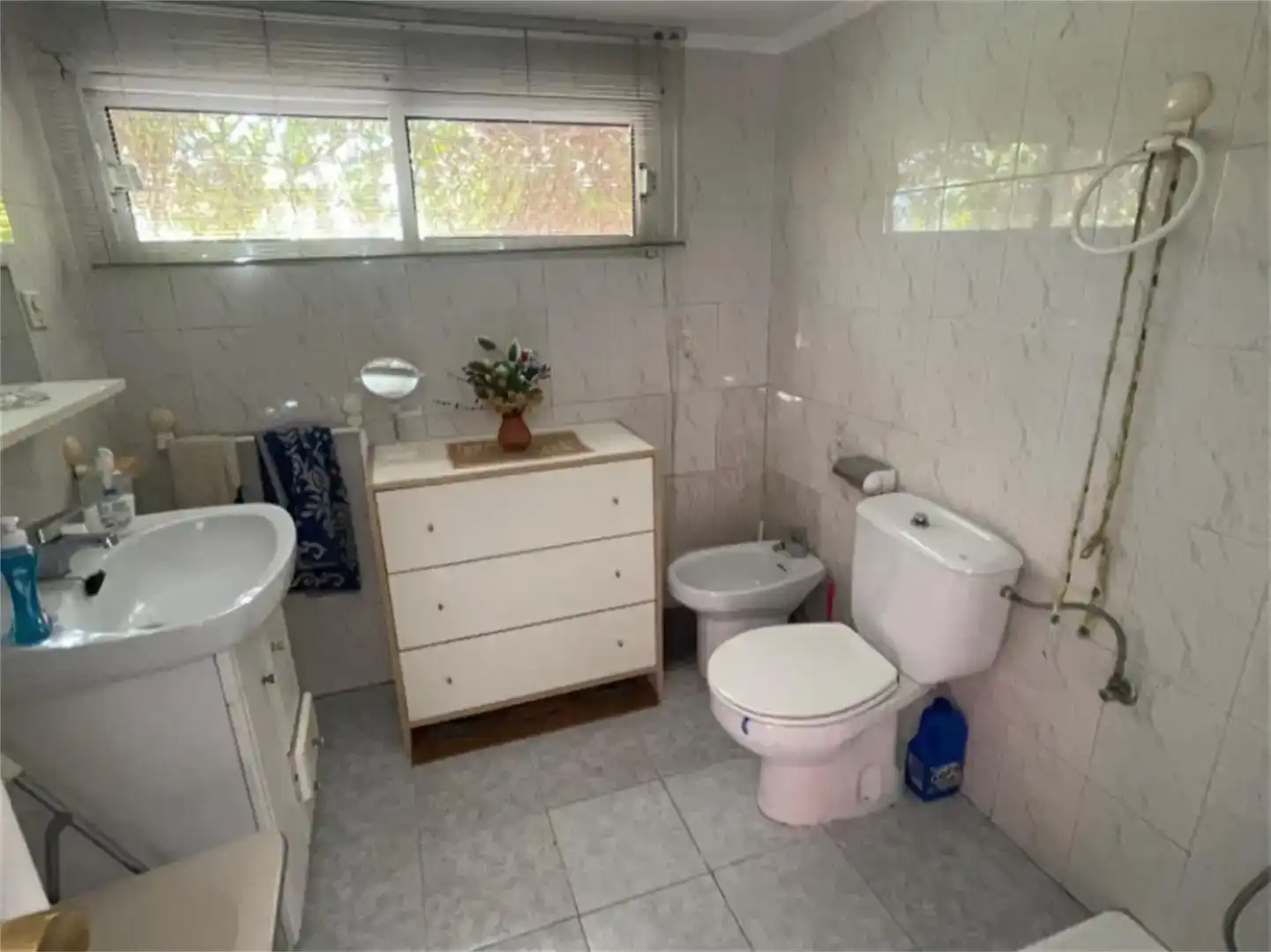 Baño de Casa o chalet en venta en Benavente con Jardín privado, Parquet y Trastero