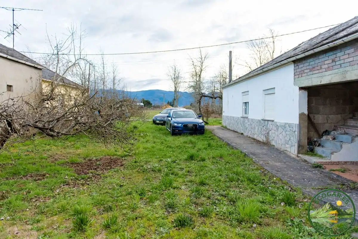 Houses for sale in Ponferrada  with Heating and Private garden