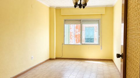 Foto 2 de Casa adosada en venta en Calle San Francisco, Utiel, Valencia