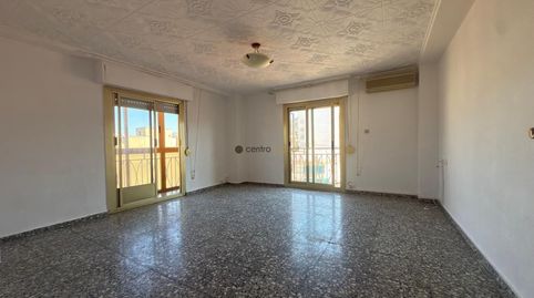 Foto 3 de Piso en venta en Plaza Castelar - Mercado Central, Elda