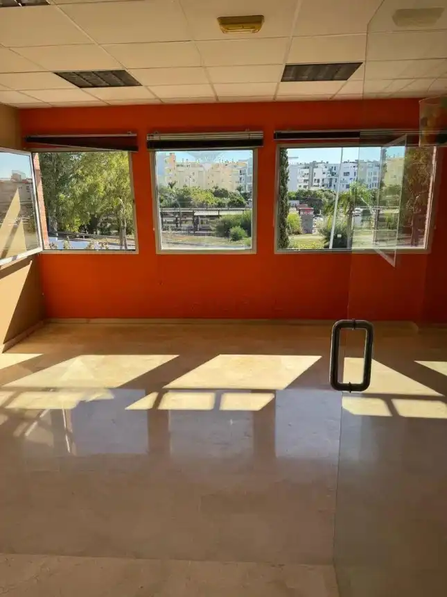 Geschaftsraum zum Verkauf in Torremolinos mit Klimaanlage und Heizung