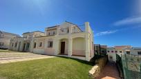 Vista exterior de Pis en venda en Ayamonte amb Aire condicionat, Terrassa i Piscina