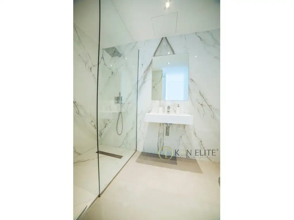 Baño de Dúplex en venta en Benidorm con Aire acondicionado y Piscina