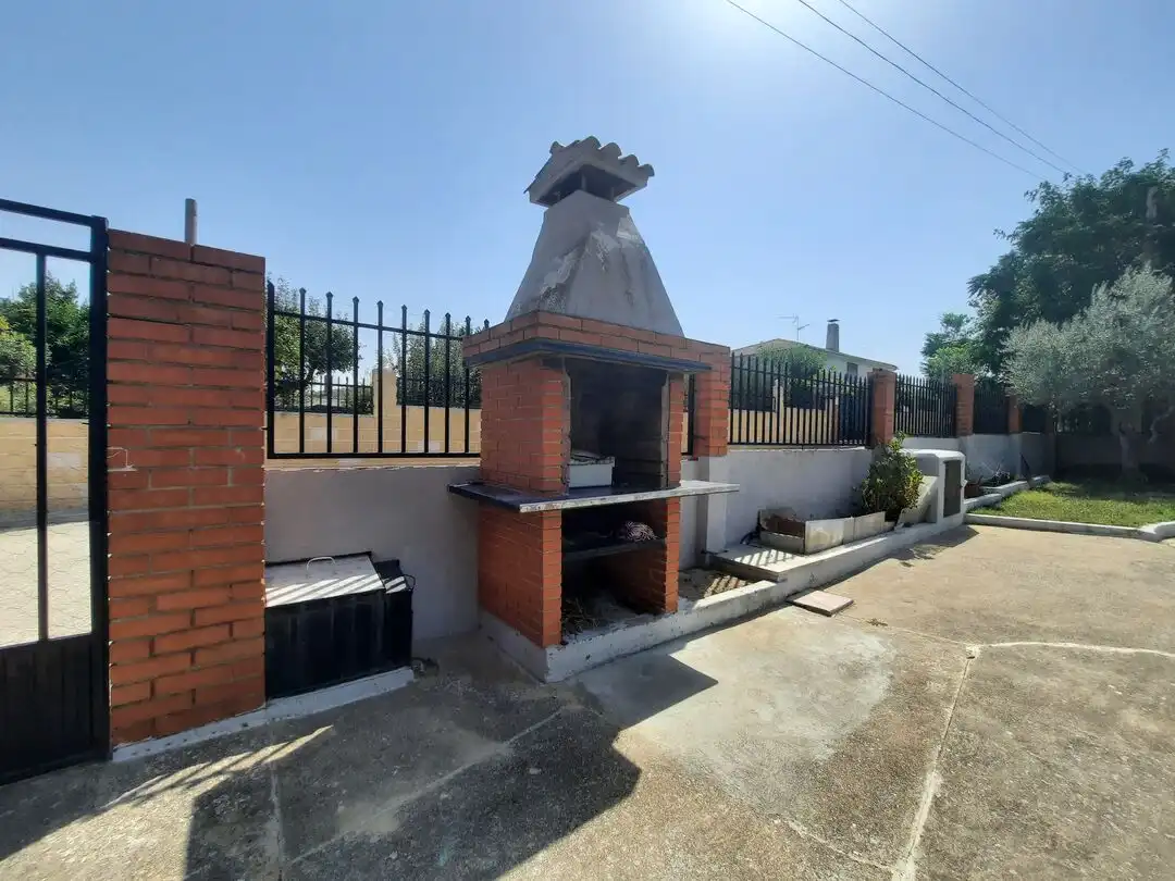Casa adosada en venta en Escalona con Aire acondicionado, Calefacción y Jardín privado