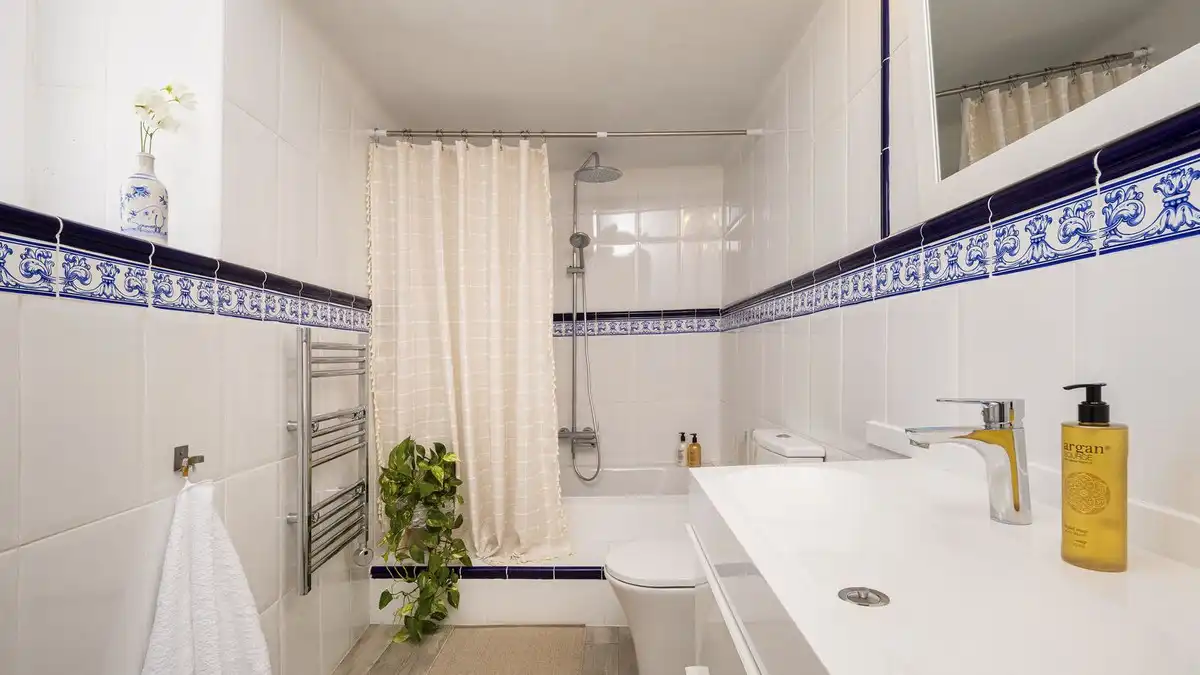 Terraced house with pool for sale in Coín, imagen 27