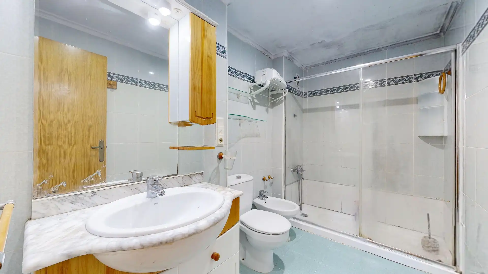 Bathroom of Flat for sale in Almussafes  with Terrace and Balcony