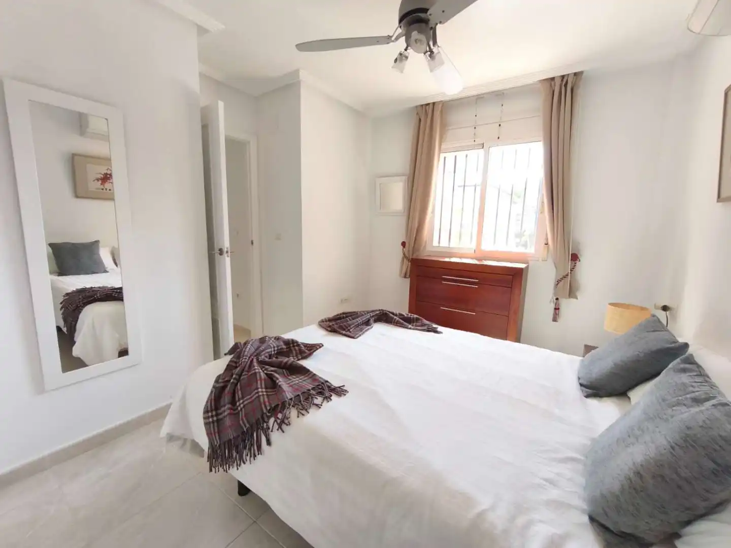 Schlafzimmer von Wohnungen zum Verkauf in Orihuela mit Klimaanlage, Heizung und Schwimmbad