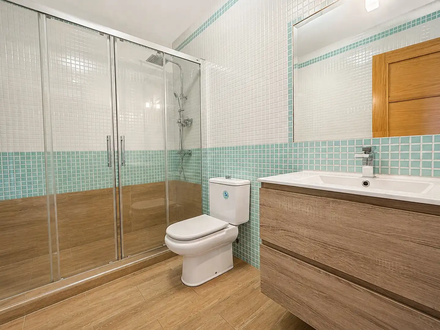 Baño de Casa o chalet en venta en Nuevo Baztán con Calefacción, Jardín privado y Trastero