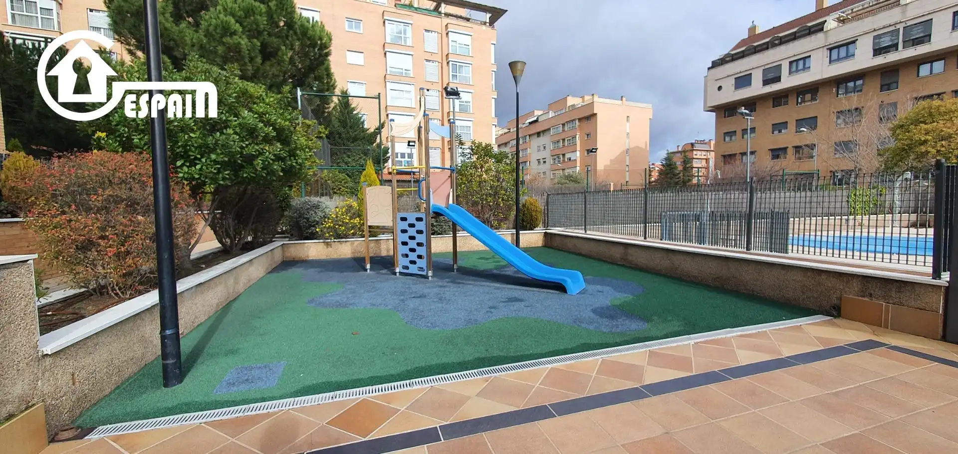 Terraza de Piso en venta en Madrid con Aire acondicionado, Calefacción y Jardín privado