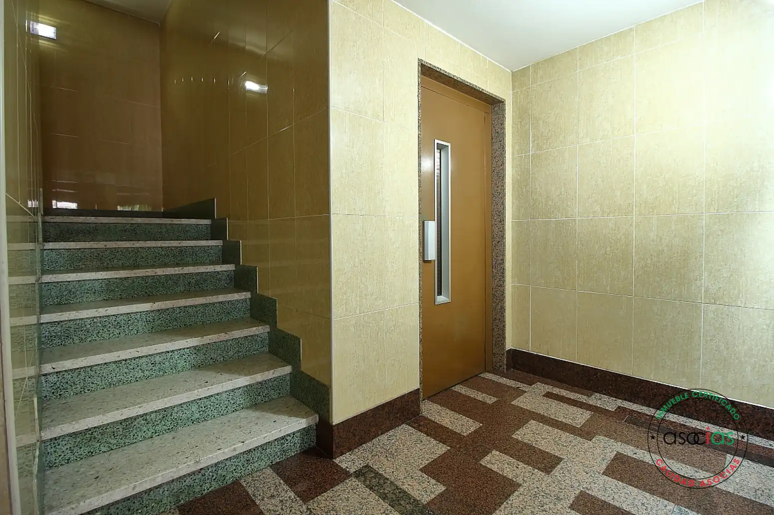 Piso en venta en Gijón  con Calefacción y Parquet