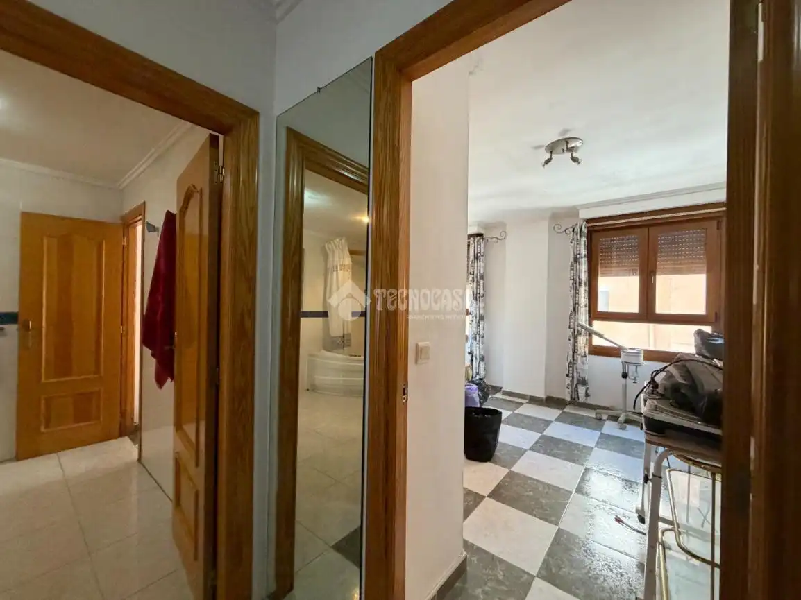Casa adosada en venta en Xirivella con Aire acondicionado
