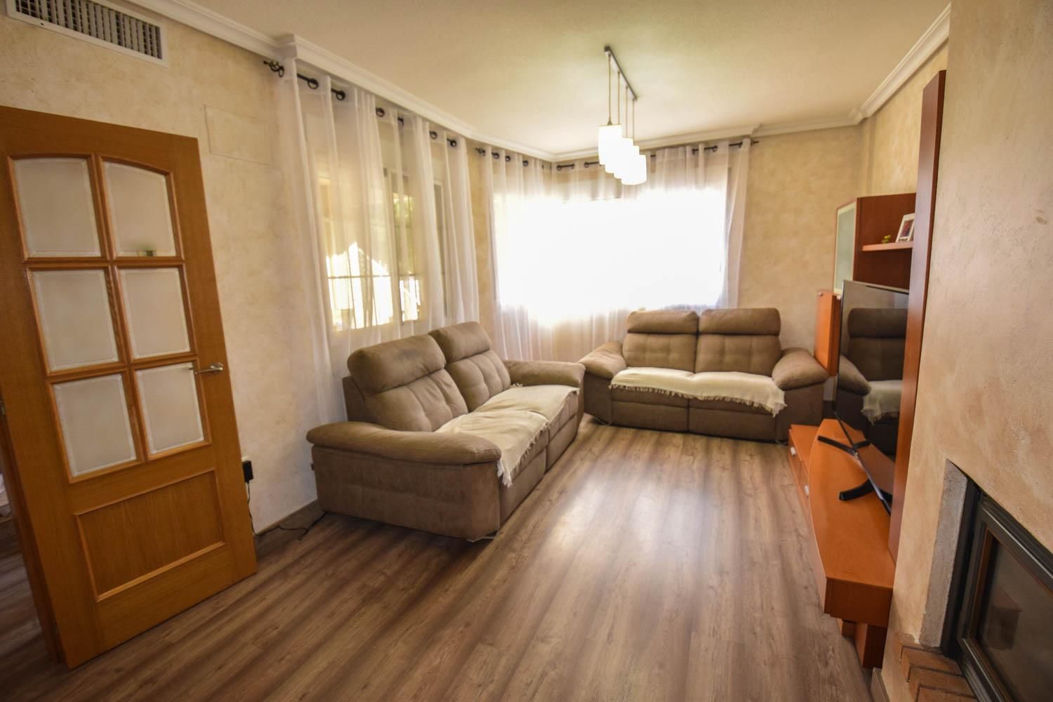 Sala d'estar de Casa o xalet en venda en Cartagena amb Aire condicionat, Calefacció i Terrassa