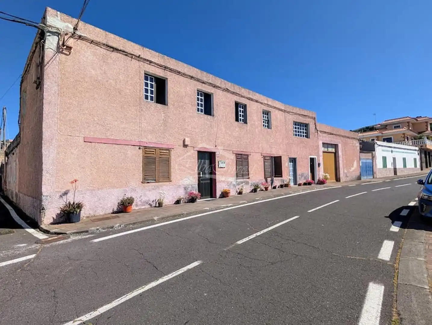 Exterior view of Buildings for sale in El Tanque