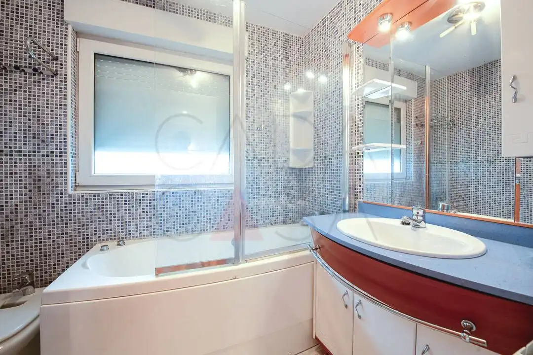 Baño de Casa adosada en venta en Piélagos con Calefacción, Jardín privado y Terraza