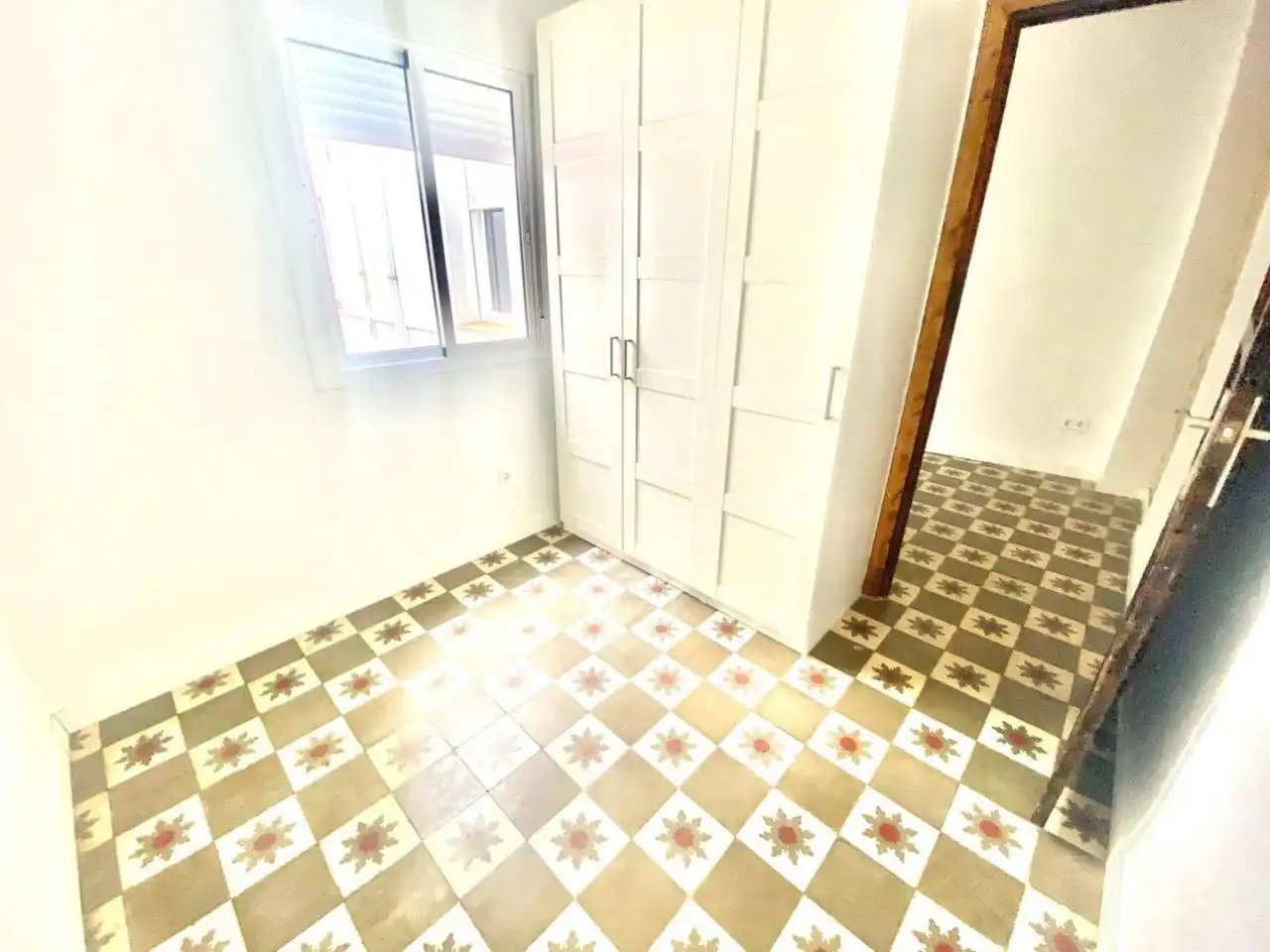 Schlafzimmer von Wohnung zur Miete in Sevilla mit Klimaanlage