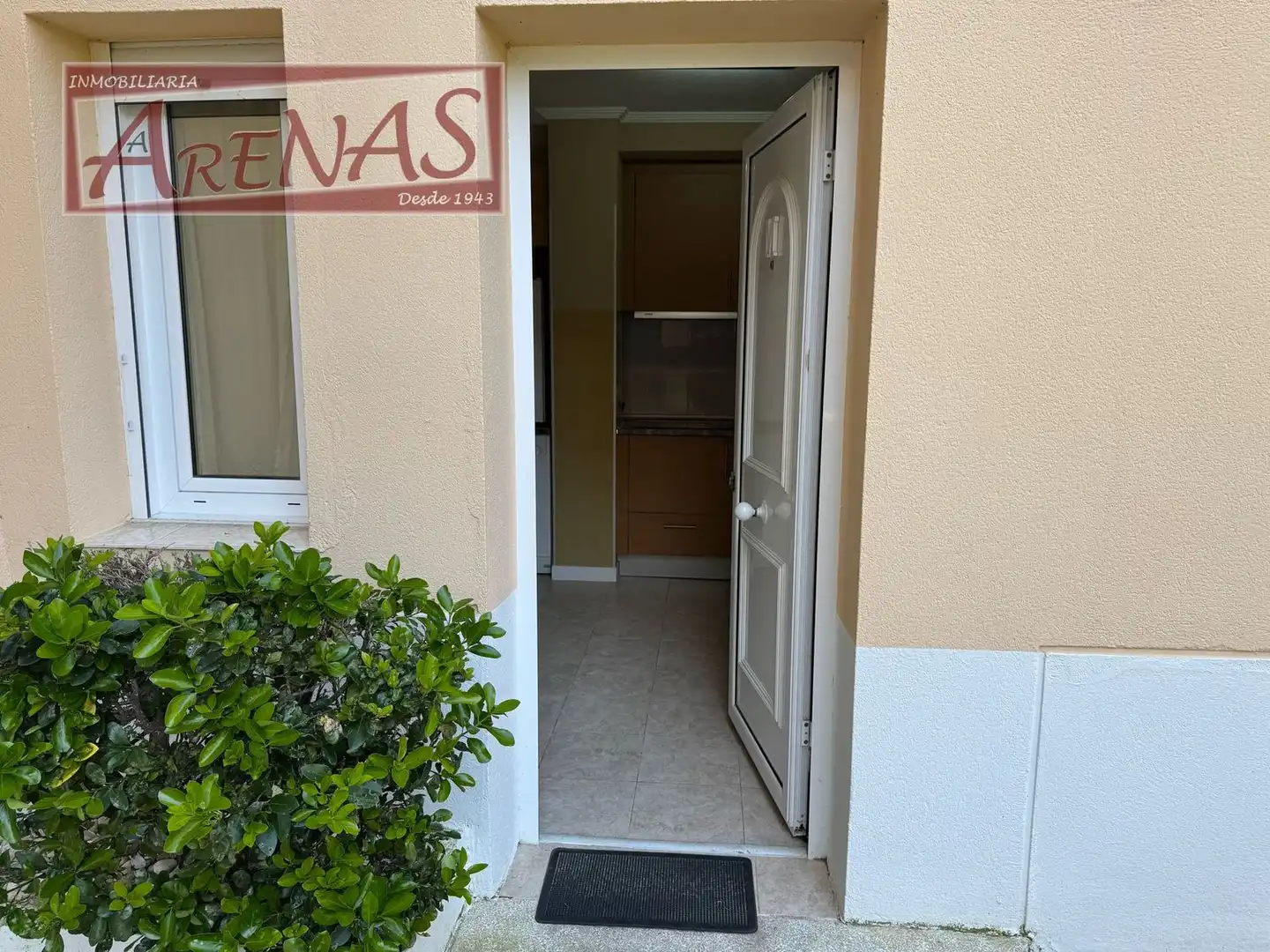 Apartament en venda en Laredo amb Calefacció, Jardí privat i Moblat