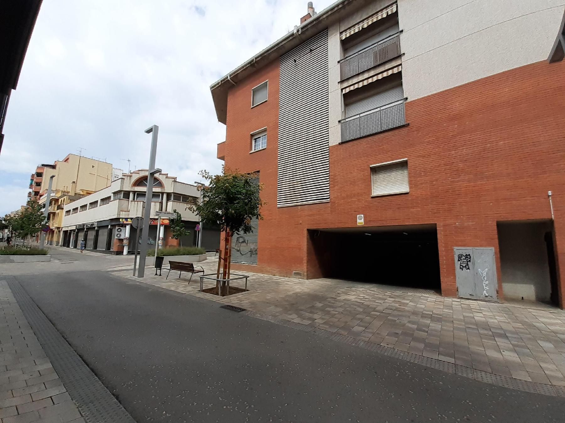 Aparcament de Pis en venda en Barberà del Vallès amb Terrassa