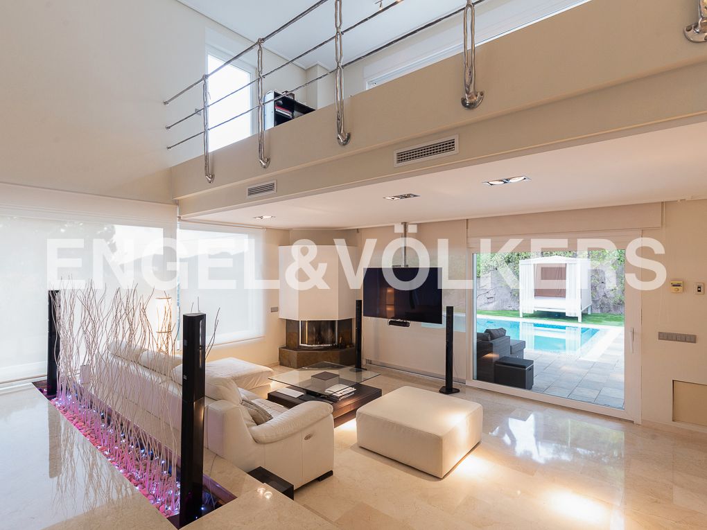 Sala d'estar de Casa o xalet en venda en Gilet amb Aire condicionat, Calefacció i Jardí privat