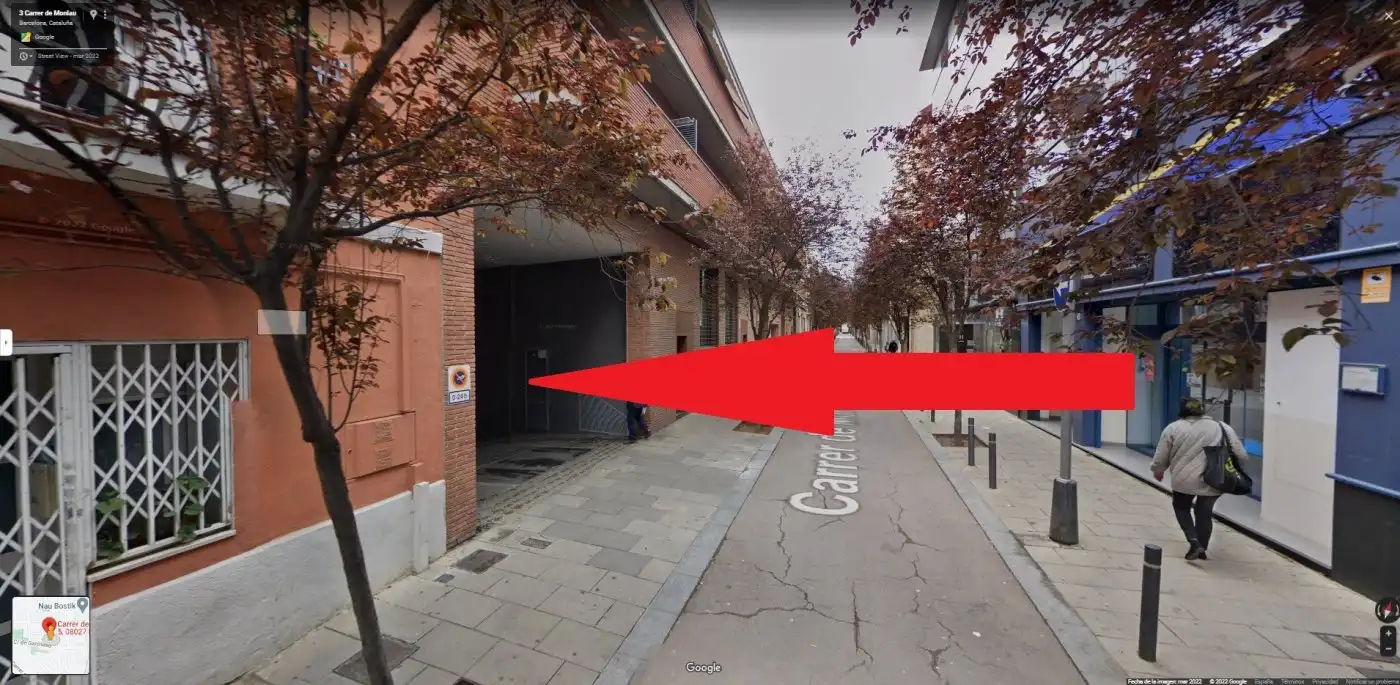 Parcheggio in affitto a Calle MONLAU 5