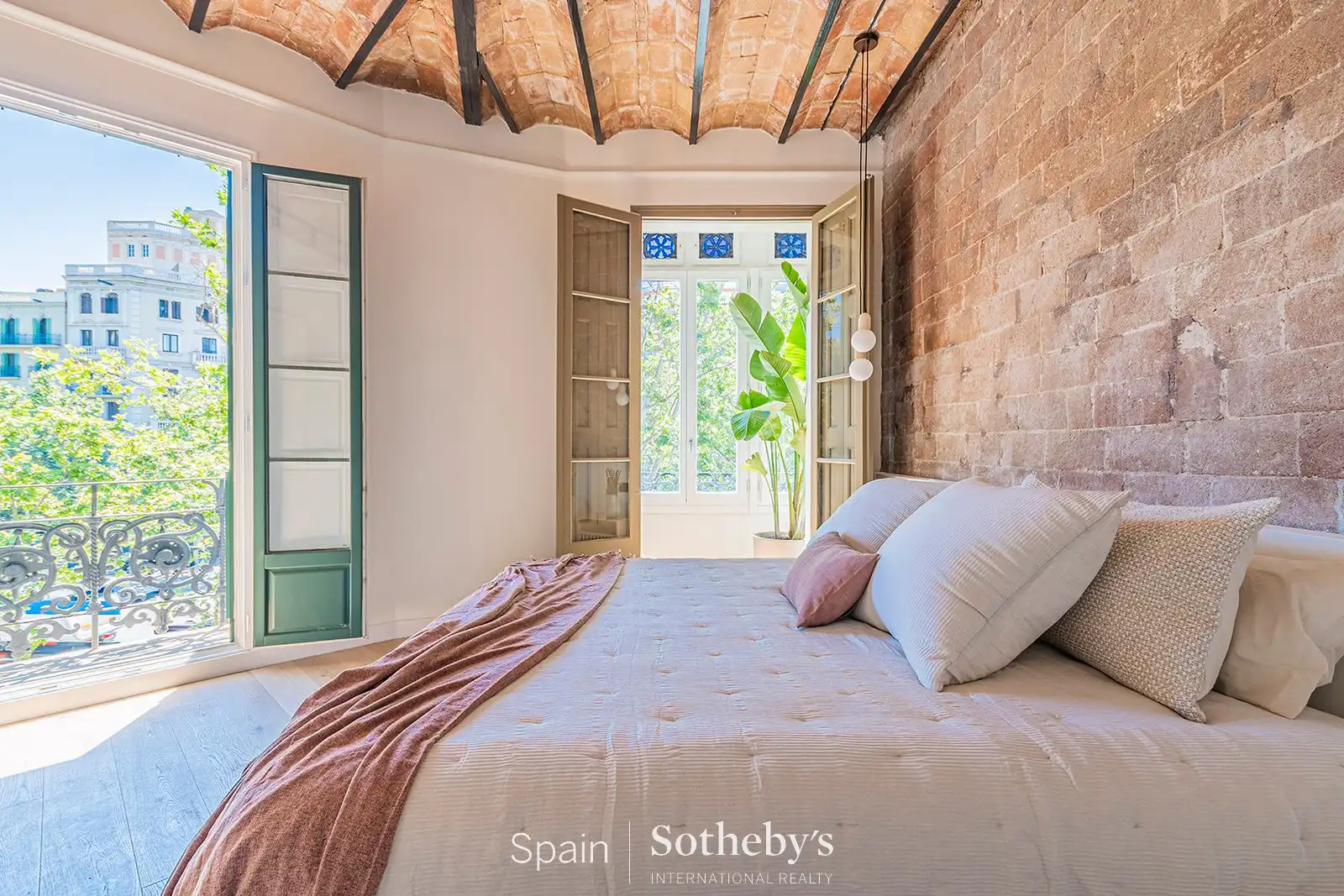 Apartament amb ascensor en venda a Gran Via de les Corts Catalanes, imagen 20