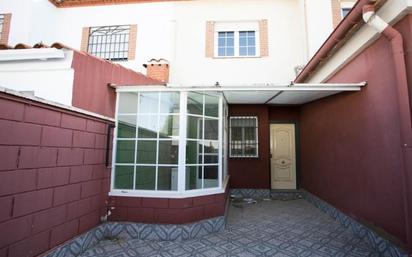 Exterior view of House or chalet for sale in Manzanares  with Heating, Private garden and Terrace